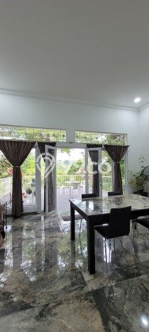 Rumah Mewah LB 400m2 Siap Huni Desain Elegan di Sentul City, Bogor Rumah Mewah LB 400m2 Siap Huni Desain Elegan di Sentul City, Bogor
