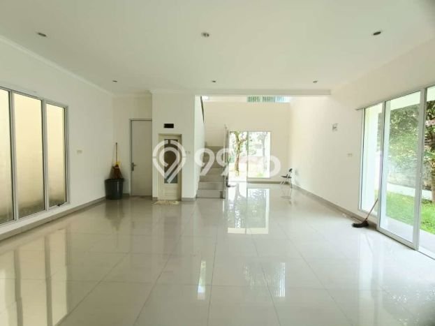 Rumah Elit Modern Tanpa Renovasi di Sentul City Bogor Rumah Elit Modern Tanpa Renovasi di Sentul City Bogor