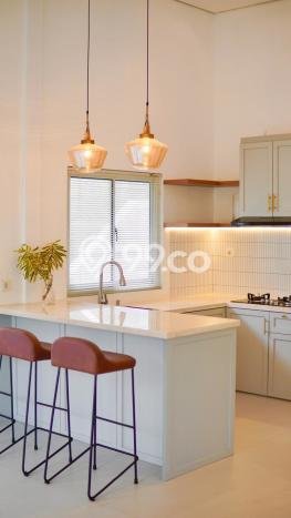 Hunian Elit LB 200m2 Siap Pakai Desain Elegan di Sentul City, Bogor Hunian Elit LB 200m2 Siap Pakai Desain Elegan di Sentul City, Bogor