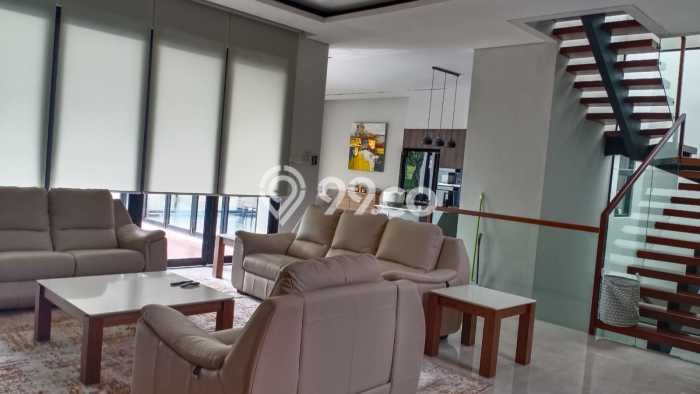 Ready to Use! Premium House LT 450m2 Desain Elegan di Sentul City Ready to Use! Premium House LT 450m2 Desain Elegan di Sentul City