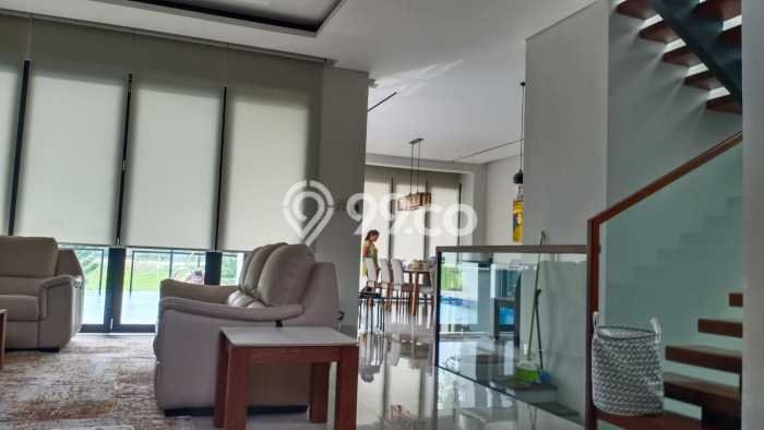 Ready to Use! Premium House LT 450m2 Desain Elegan di Sentul City Ready to Use! Premium House LT 450m2 Desain Elegan di Sentul City