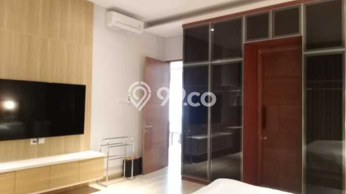 Ready to Use! Premium House LT 450m2 Desain Elegan di Sentul City Ready to Use! Premium House LT 450m2 Desain Elegan di Sentul City