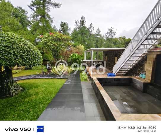 Rumah Luxury Modern Siap Huni di Sentul City Bogor Rumah Luxury Modern Siap Huni di Sentul City Bogor