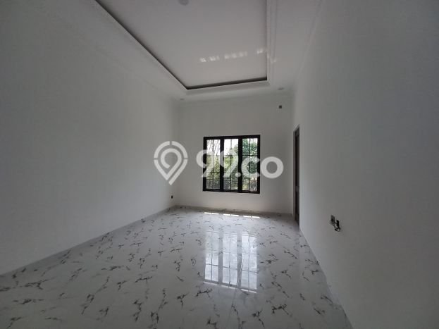 For Sale! Luxury House LT 264m2 Desain Elegan di Sentul City For Sale! Luxury House LT 264m2 Desain Elegan di Sentul City