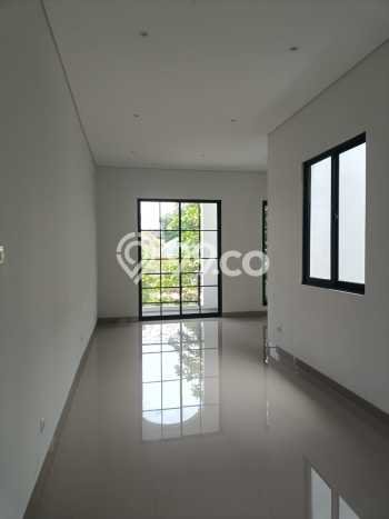 For Sale! Premium House LT 220m2 Desain Elegan di Sentul City For Sale! Premium House LT 220m2 Desain Elegan di Sentul City