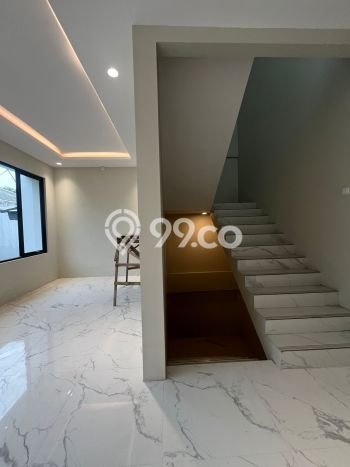 Hunian Elit LB 300m2 Siap Pakai Desain Elegan di Sentul City, Bogor Hunian Elit LB 300m2 Siap Pakai Desain Elegan di Sentul City, Bogor