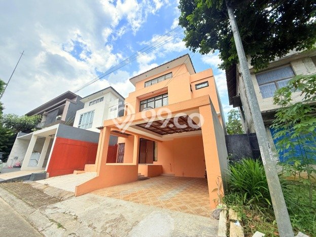 For Sale! Premium House LT 200m2 Desain Elegan di Sentul City For Sale! Premium House LT 200m2 Desain Elegan di Sentul City