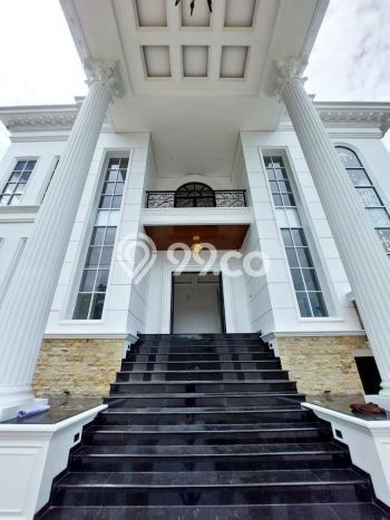 Rumah Luxury Modern Tanpa Renovasi di Sentul City Bogor Rumah Luxury Modern Tanpa Renovasi di Sentul City Bogor