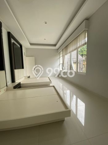 For Sale! Premium House LT 442m2 Desain Elegan di Sentul City For Sale! Premium House LT 442m2 Desain Elegan di Sentul City