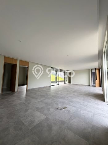 For Sale! Premium House LT 636m2 Desain Modern di Sentul City For Sale! Premium House LT 636m2 Desain Modern di Sentul City