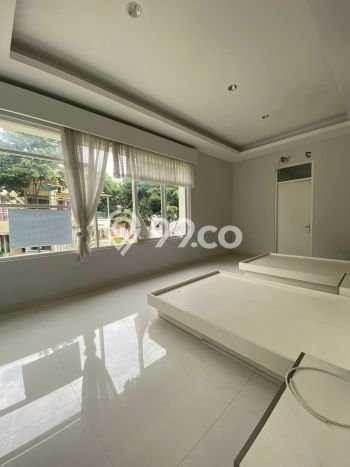 For Sale! Premium House LT 442m2 Desain Elegan di Sentul City For Sale! Premium House LT 442m2 Desain Elegan di Sentul City