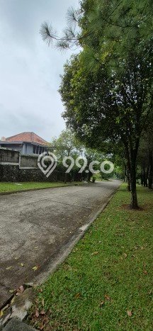 Ready to Use! Premium House LT 386m2 Desain Elegan di Sentul City Ready to Use! Premium House LT 386m2 Desain Elegan di Sentul City