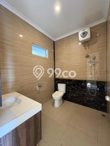 For Sale! Luxury House LT 516m2 Desain Modern di Sentul City For Sale! Luxury House LT 516m2 Desain Modern di Sentul City