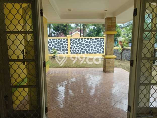 Rumah Luas Asri 2 KT Siap Pakai di Sentul City Bogor Rumah Luas Asri 2 KT Siap Pakai di Sentul City Bogor