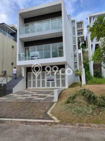 Rumah Luxury Modern Tanpa Renovasi di Sentul City Bogor Rumah Luxury Modern Tanpa Renovasi di Sentul City Bogor