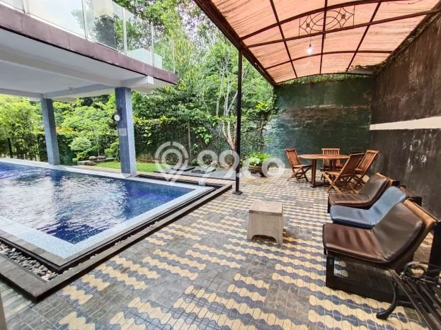 Jual Rumah Luas Elegan Dengan View Eksklusif di Sentul City, Bogor Jual Rumah Luas Elegan Dengan View Eksklusif di Sentul City, Bogor