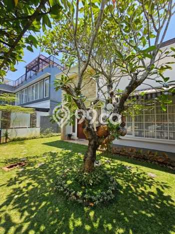 Rumah Mewah LB 250m2 Siap Huni Desain Elegan di Sentul City, Bogor Rumah Mewah LB 250m2 Siap Huni Desain Elegan di Sentul City, Bogor