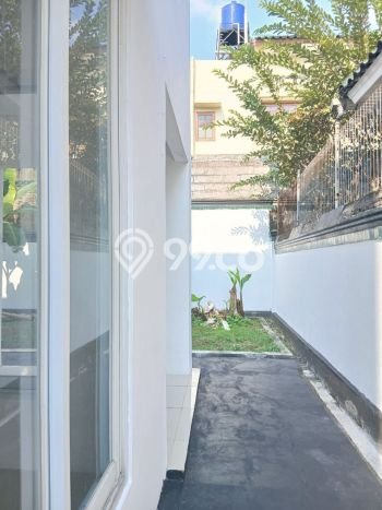 Rumah Luas Asri 5 KT Siap Pakai di Sentul City Bogor Rumah Luas Asri 5 KT Siap Pakai di Sentul City Bogor