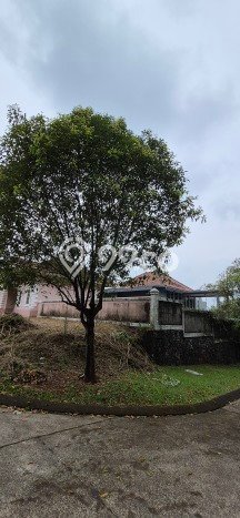 Ready to Use! Premium House LT 386m2 Desain Elegan di Sentul City Ready to Use! Premium House LT 386m2 Desain Elegan di Sentul City