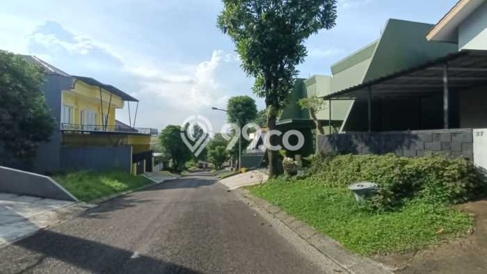 Rumah Luas Asri 4 KT Siap Pakai di Sentul City Bogor Rumah Luas Asri 4 KT Siap Pakai di Sentul City Bogor