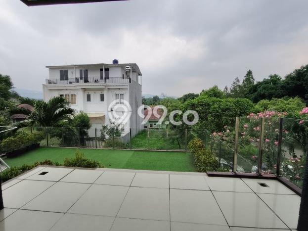 Jual Rumah Luas Elegan Dengan View Eksklusif di Sentul City, Bogor Jual Rumah Luas Elegan Dengan View Eksklusif di Sentul City, Bogor