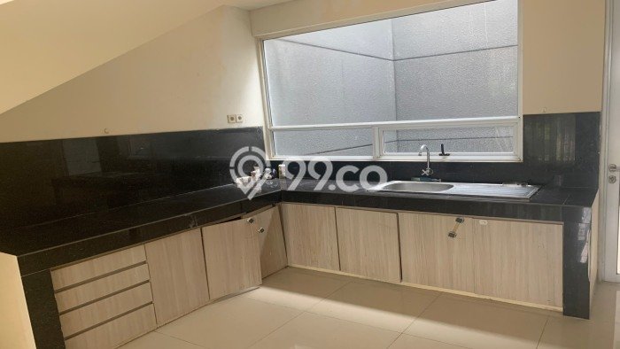 Dijual Rumah Luas Megah Dengan View Eksklusif di Bintaro, Tangerang Selatan Dijual Rumah Luas Megah Dengan View Eksklusif di Bintaro, Tangerang Selatan