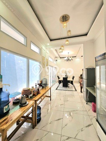 Jual Rumah Mewah Elegan Dengan View Eksklusif di Bintaro, Tangerang Selatan Jual Rumah Mewah Elegan Dengan View Eksklusif di Bintaro, Tangerang Selatan