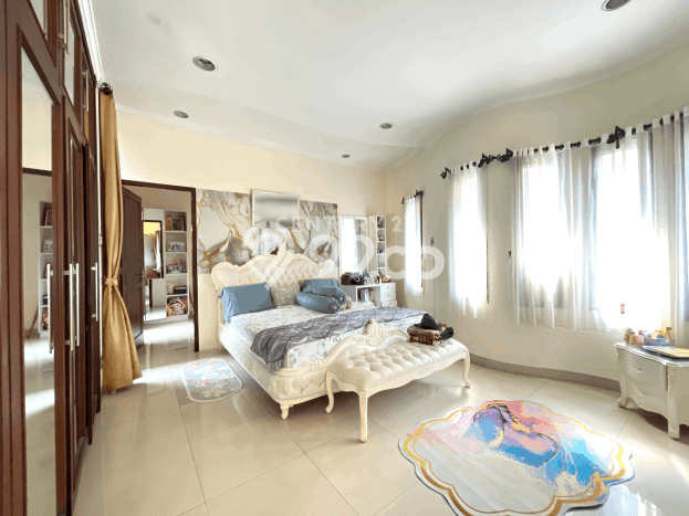 Ready to Use! Luxury House LT 563m2 Desain Elegan di Bintaro Ready to Use! Luxury House LT 563m2 Desain Elegan di Bintaro