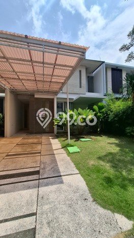 HUNIAN IMPIAN! Rumah di Pakuwon Indah, 3 KT, Free Banjir, LT 128m2m² LB 160m2m² HUNIAN IMPIAN! Rumah di Pakuwon Indah, 3 KT, Free Banjir, LT 128m2m² LB 160m2m²