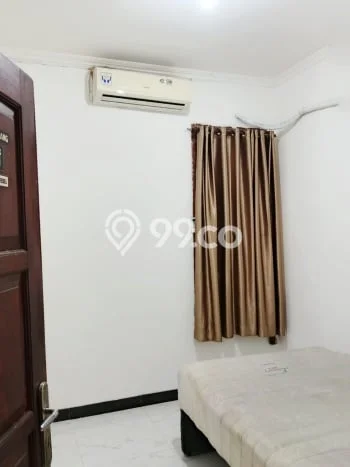 Lokasi terbaik! Rumah siap pakai dikontrakkan di Tebet LB 110m2 Lokasi terbaik! Rumah siap pakai dikontrakkan di Tebet LB 110m2