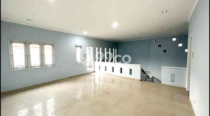 Rumah Strategis di Tebet, 3 KM, Area Nyaman, Luas 250m² LB 400m² Rumah Strategis di Tebet, 3 KM, Area Nyaman, Luas 250m² LB 400m²