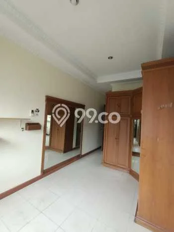 Rumah Cantik Siap Pakai Di Tebet Luas 150m2 Lokasi Strategis Rumah Cantik Siap Pakai Di Tebet Luas 150m2 Lokasi Strategis