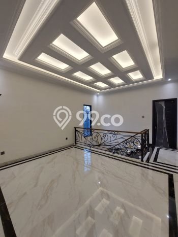 Hunian Mewah Siap Huni LT 284m2 di Jagakarsa, Jakarta Selatan Hunian Mewah Siap Huni LT 284m2 di Jagakarsa, Jakarta Selatan