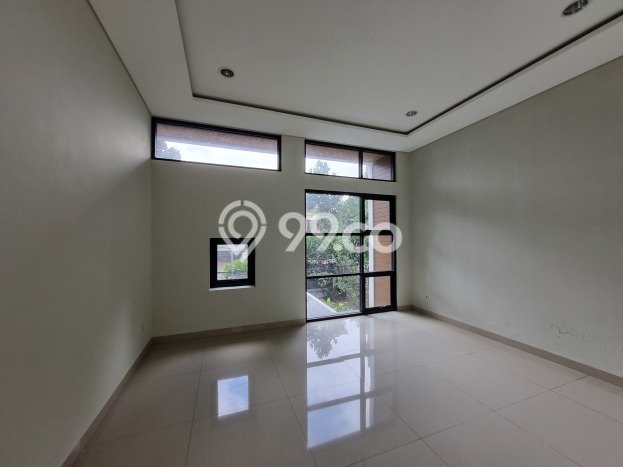 Siap Huni Rumah Mewah 4 Kamar di Lengkong Dekat ke Mana Pun Siap Huni Rumah Mewah 4 Kamar di Lengkong Dekat ke Mana Pun