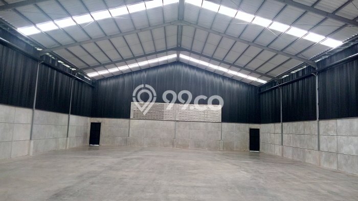 Unit Gudang Dijual di Cimahi LT 2863m2 & LB 705m2 Unit Gudang Dijual di Cimahi LT 2863m2 & LB 705m2
