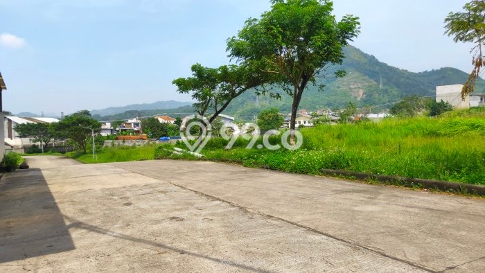 Lahan Kosong Dijual di Bandung dengan Area 8000m2 Lahan Kosong Dijual di Bandung dengan Area 8000m2
