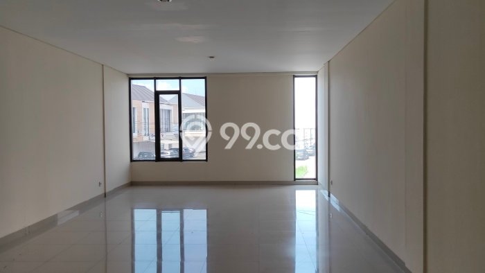 FOR RENT! Ruko di Terusan Buah Batu Cocok untuk Bisnis 210m2 FOR RENT! Ruko di Terusan Buah Batu Cocok untuk Bisnis 210m2