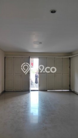 FOR RENT! Ruko di Terusan Buah Batu Cocok untuk Bisnis 210m2 FOR RENT! Ruko di Terusan Buah Batu Cocok untuk Bisnis 210m2