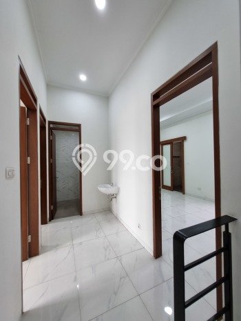 Rumah Modern Minimalis 4 KT Siap Huni di Batununggal Rumah Modern Minimalis 4 KT Siap Huni di Batununggal