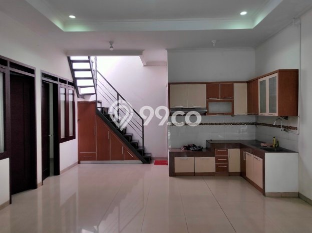 Rumah Kontrakan Bandung LT 120m2 LB 100m2 Area Singgasana Rumah Kontrakan Bandung LT 120m2 LB 100m2 Area Singgasana