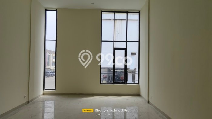 Ruko Dijual di Prime Area Bandung Luas 140m2 Ruko Dijual di Prime Area Bandung Luas 140m2