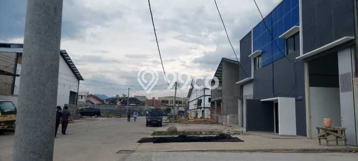 Gudang Disewakan Lokasi Katapang Bandung Harga Spesial! Gudang Disewakan Lokasi Katapang Bandung Harga Spesial!