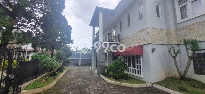 LOKASI STRATEGIS! Vila Kawasan Cidadap, Area 500m2m², Lokasi Strategis LOKASI STRATEGIS! Vila Kawasan Cidadap, Area 500m2m², Lokasi Strategis