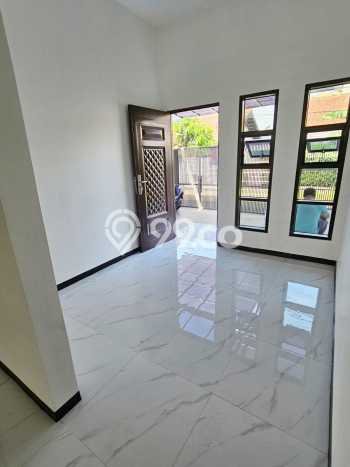 Dijual Rumah Eksklusif 4 KT di Soekarno Hatta, Bandung Dijual Rumah Eksklusif 4 KT di Soekarno Hatta, Bandung
