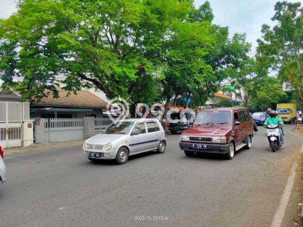 For Sale! Luxury House LT 391m2 Desain Elegan di Garuda For Sale! Luxury House LT 391m2 Desain Elegan di Garuda