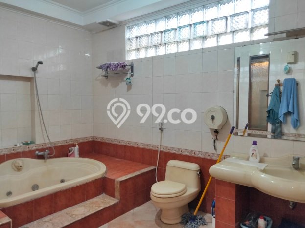 Best Deal Hunian Mewah Ideal dan Luas di Batununggal, Bandung Best Deal Hunian Mewah Ideal dan Luas di Batununggal, Bandung
