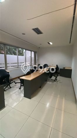 Disewakan Komersial Strategis di Batununggal, Luas 1100m2m², Area Ramai Disewakan Komersial Strategis di Batununggal, Luas 1100m2m², Area Ramai
