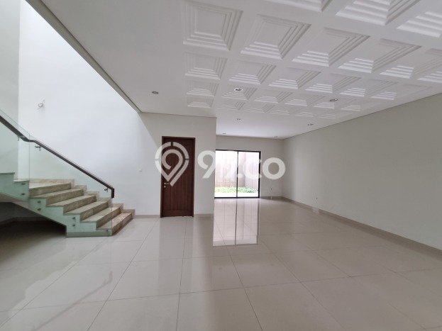 Siap Huni Rumah Mewah 4 Kamar di Lengkong Dekat ke Mana Pun Siap Huni Rumah Mewah 4 Kamar di Lengkong Dekat ke Mana Pun
