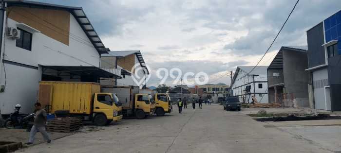 Gudang Disewakan Lokasi Katapang Bandung Harga Spesial! Gudang Disewakan Lokasi Katapang Bandung Harga Spesial!