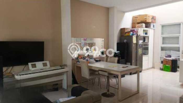 Dijual Rumah Eksklusif 3 KT di Taman Holis Indah, Bandung Dijual Rumah Eksklusif 3 KT di Taman Holis Indah, Bandung